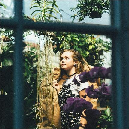 brec_bassinger049 (1024x1024, 310 kБ...)